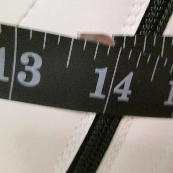 NIB Cushionaire DUNES Cannon Lace Up Vegan Leather Ankle Boots White Size: 8.5 - Picture 10 of 11